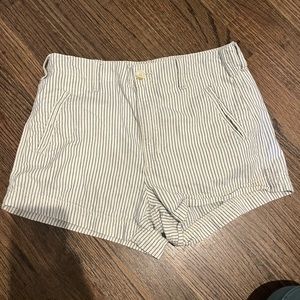 American eagle stripe khaki shorts size 6